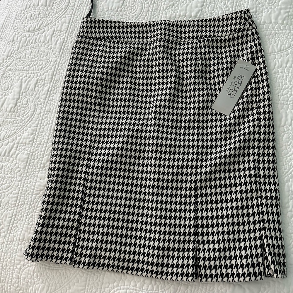 Kasper Black and White Pencil Skirt Knee-Length Workwear